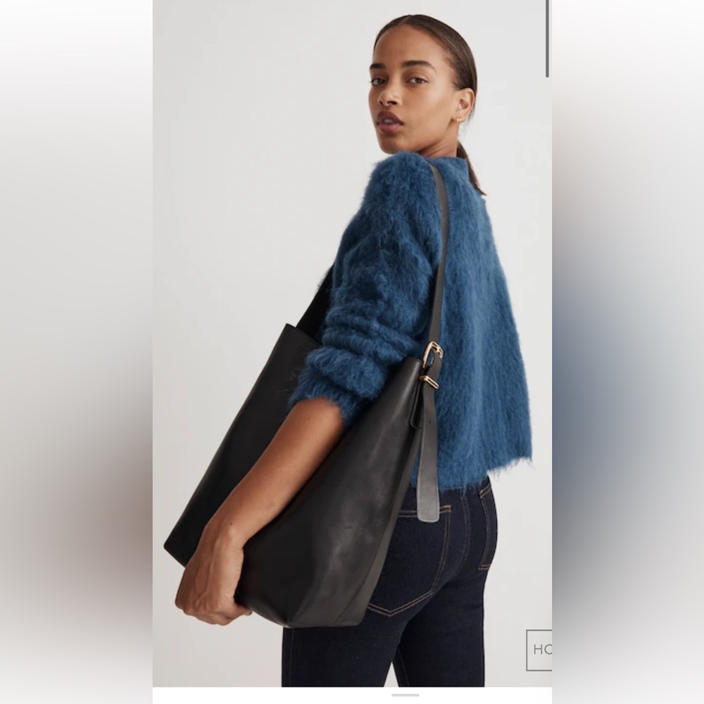 Madewell essential bucket Tote - Picture 3 of 6